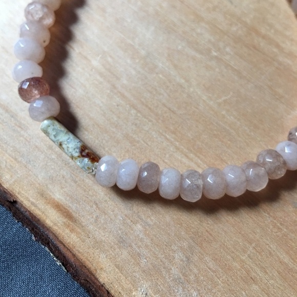 Stretch agate beaded bracelet - Picture 2 of 5